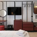 Bazaar Center 4* 地拉那