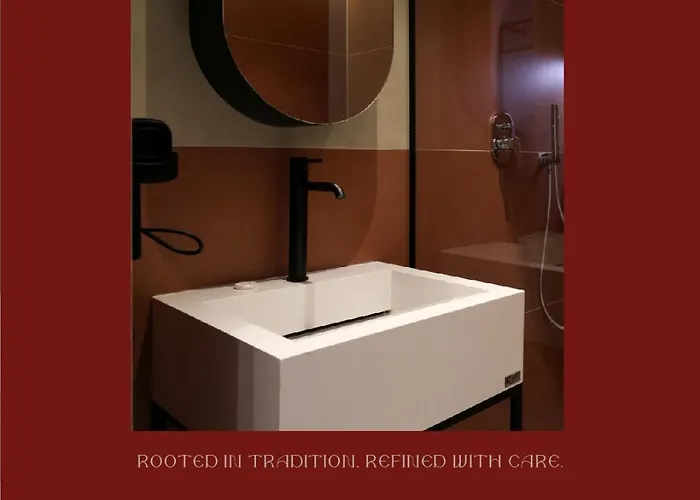 Bazaar Center Hotel Tirana