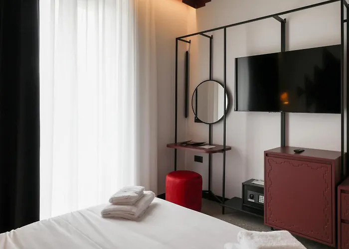 Hotel Bazaar Center Tirana