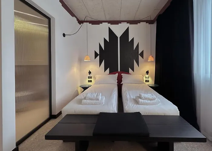 Hotel Bazaar Center 4*