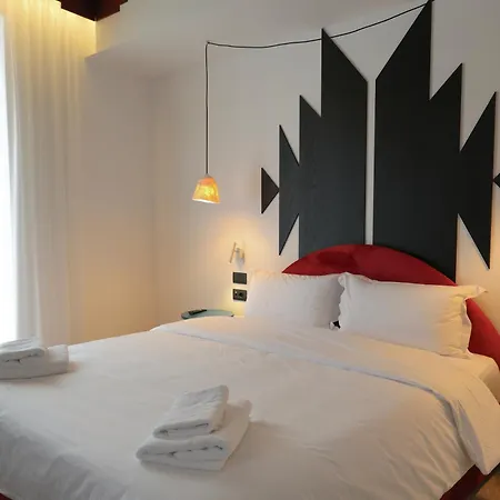 Отель Bazaar Center 4*