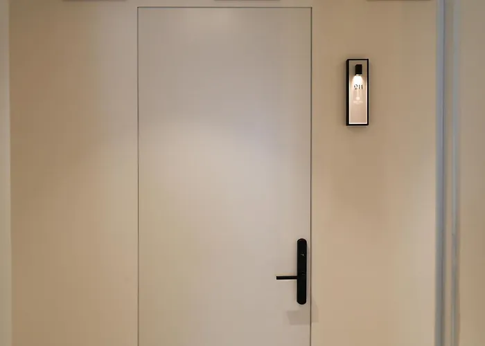 Bazaar Center 4* Tirana